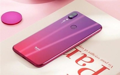 盧偉冰點贊Redmi Note 7出貨量/銷量成績：讓我嘚瑟下