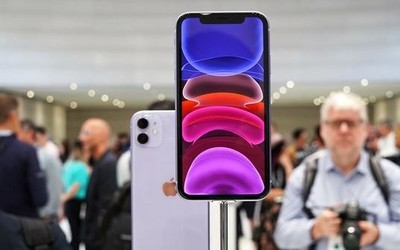 iPhone11成蘋果最暢銷機型 網(wǎng)友：新款iPhone SE呢？